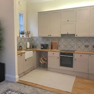 https://luxury-apartment-opposite-the-shambles.yorkshirehotels.net